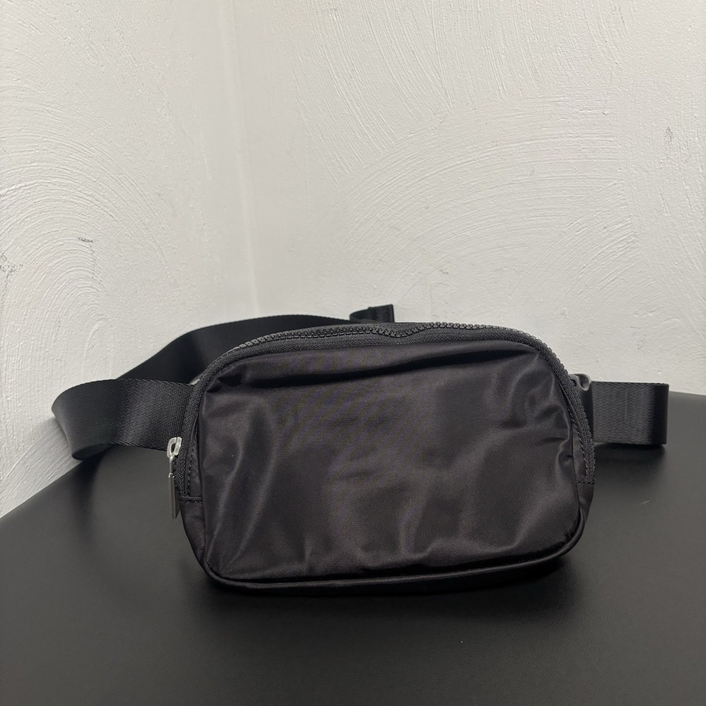 Quince Revive Nylon Belt Bag Black New Zipper Men's Womens Casual NWT Adjustable